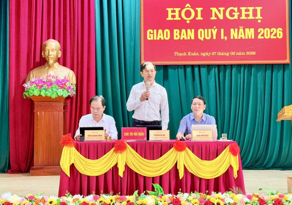 BCH Đảng bộ xã Thạch Xuân - Hội nghị giao ban Quý I 