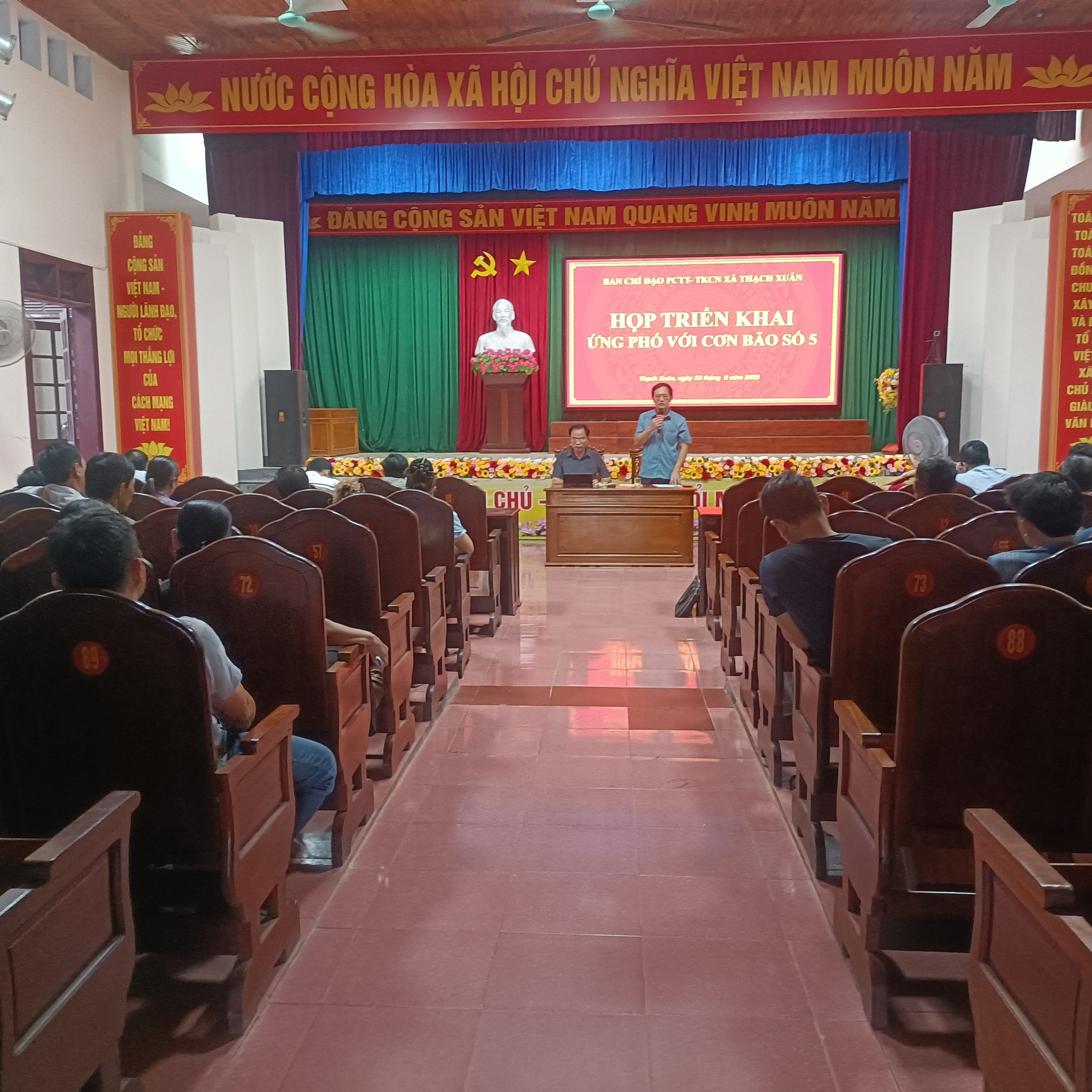 XÃ THẠCH XUÂN KHẨN TRƯƠNG TRIỂN KHAI CÔNG TÁC PHÒNG, CHỐNG BÃO SỐ 5