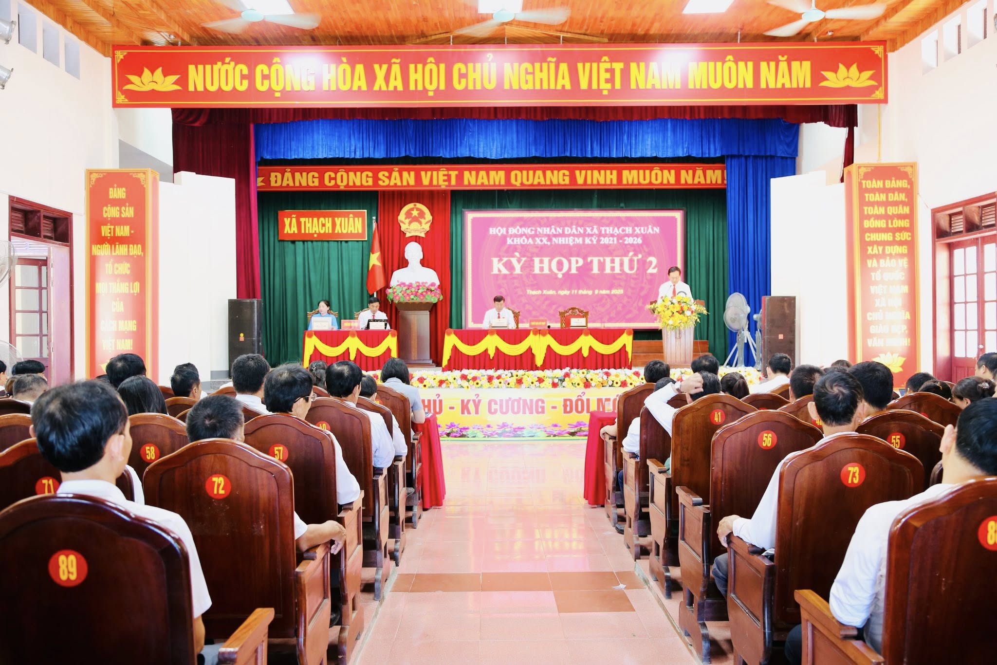 HỘI ĐỒNG NHÂN DÂN XÃ THẠCH XUÂN TỔ CHỨC THÀNH CÔNG KỲ HỌP THỨ 2