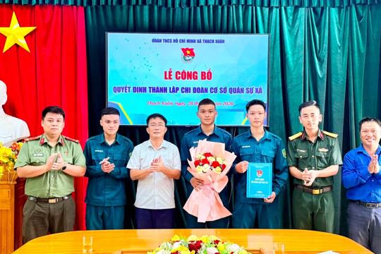 Lễ công bố quyết định thành lập Chi đoàn cơ sở Quân sự xã Thạch Xuân
