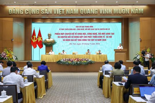 Thủ tướng: Khoa học công nghệ phải trở thành động lực chủ yếu, trực tiếp, đo đếm được bằng kết quả tăng trưởng