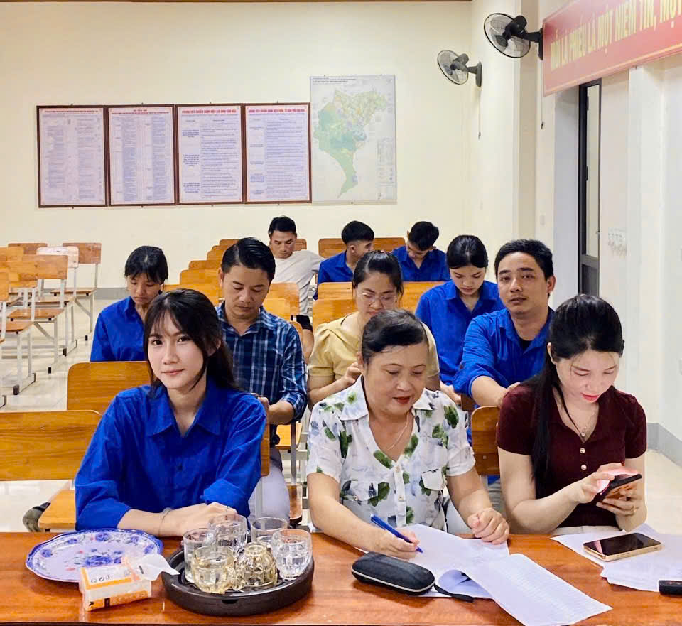 Thạch Xuân vươn lên xếp thứ 12 toàn tỉnh về triển khai ứng dụng công dân số i-HaTinh
