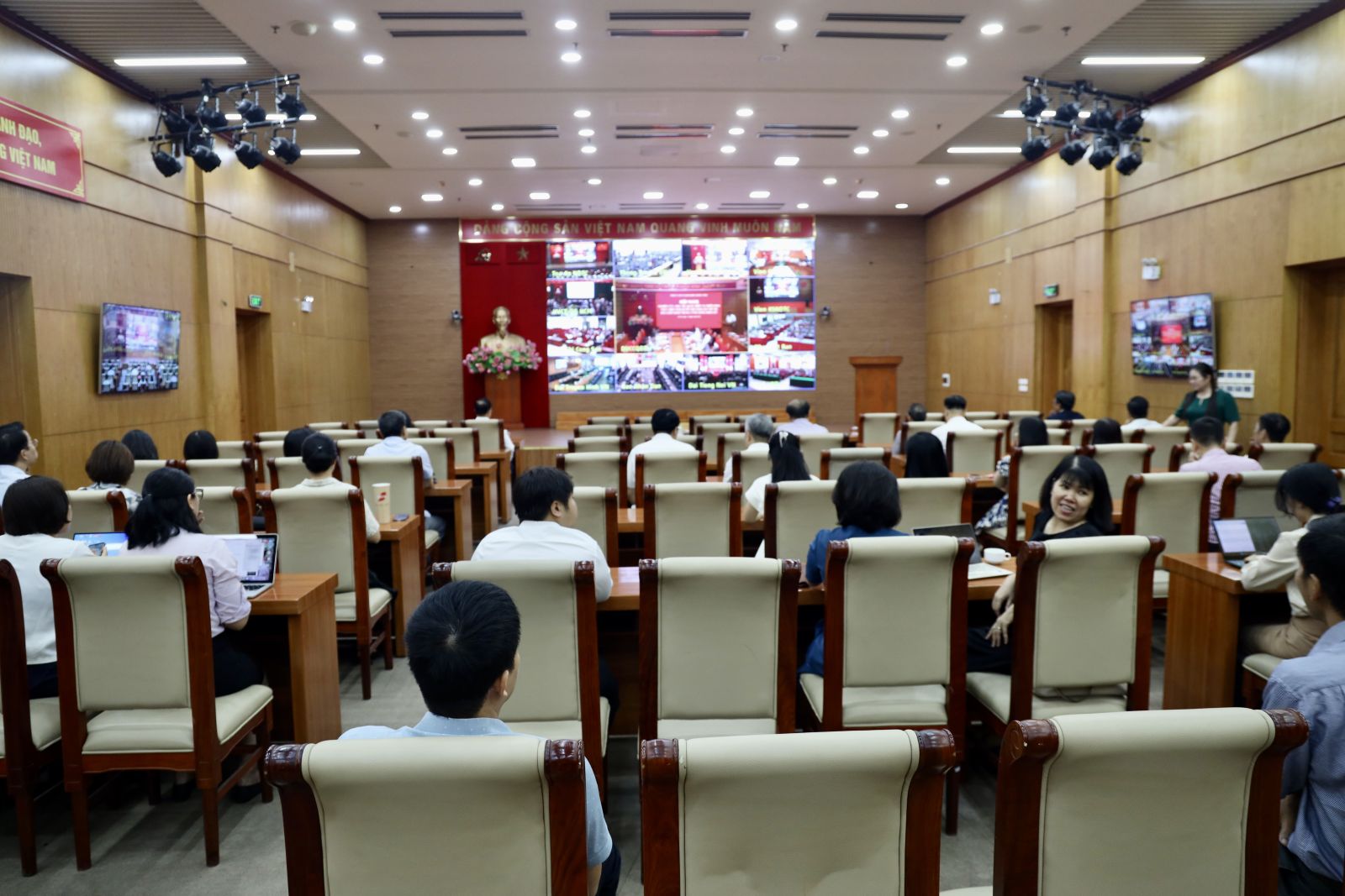 Quán triệt, triển khai hiệu quả, thực chất các nghị quyết Hội nghị Trung ương 3, khoá XIV